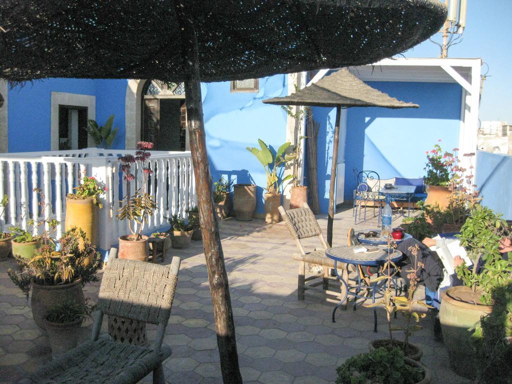 Riad Le Grand Large Эс-Сувейра Экстерьер фото