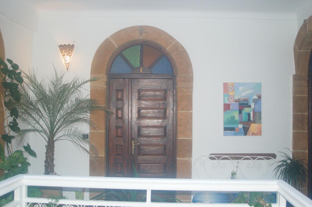 Riad Le Grand Large Эс-Сувейра Экстерьер фото
