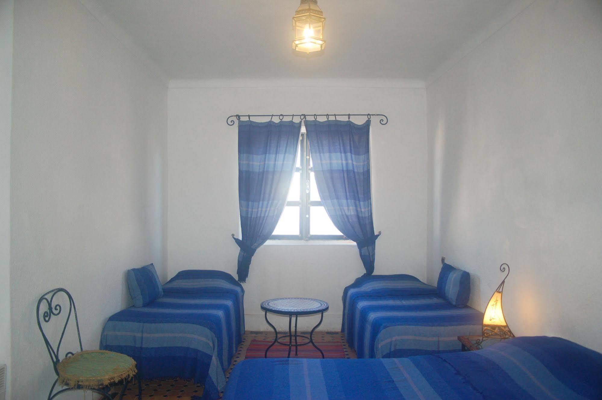 Riad Le Grand Large Эс-Сувейра Экстерьер фото